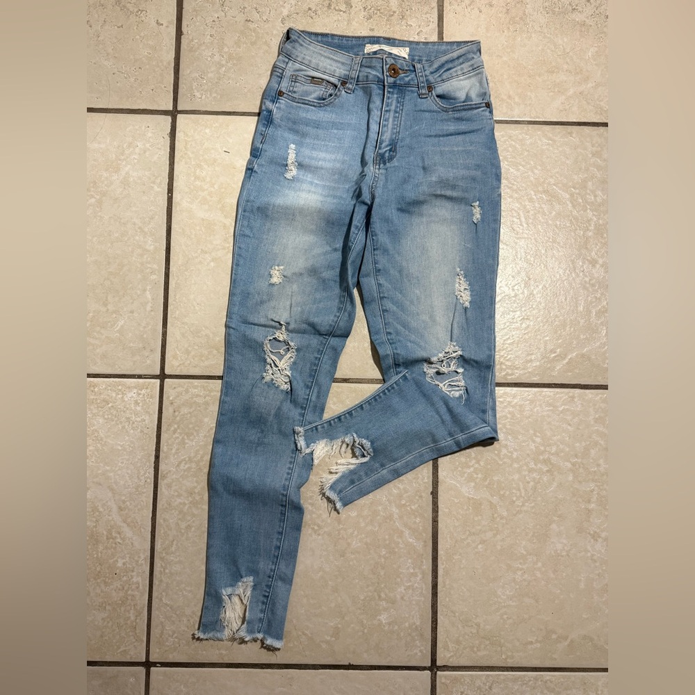 Trendy Light Blue Distressed Skinny Jeans